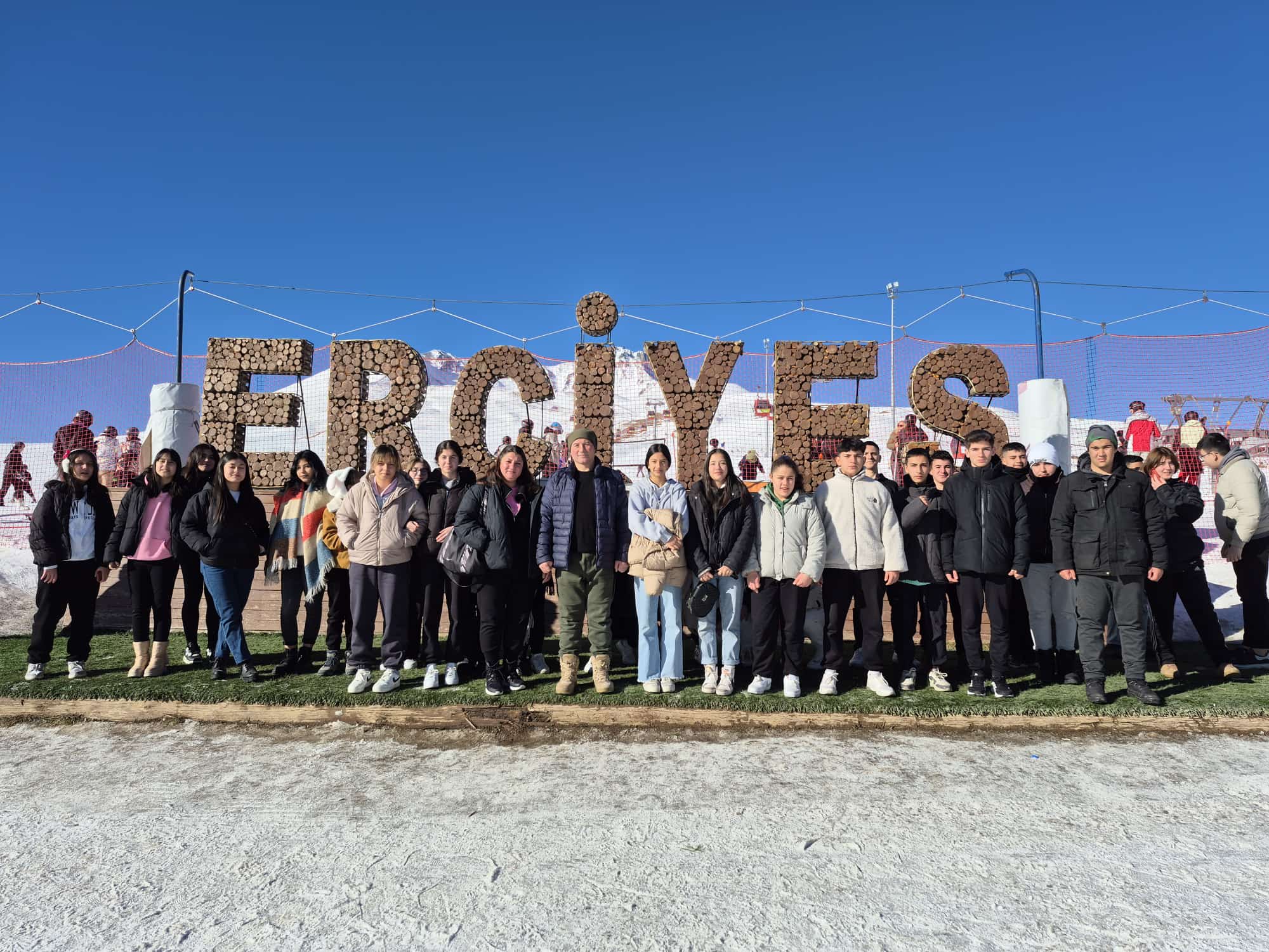 ERVA SPOR OKULLARI ERCIYES KAYAK MERKEZI GEZISI